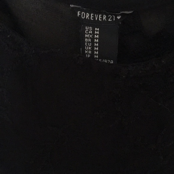 Forever 21 Black Fringe Crop Top SZ M - Picture 2 of 4